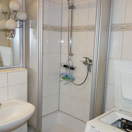 Tolstov-Hotels Big 2 Room Rossstrasse Apartment Apartment