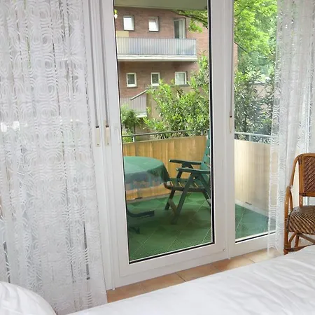 Tolstov-Hotels Big 2 Room Rossstrasse Apartment