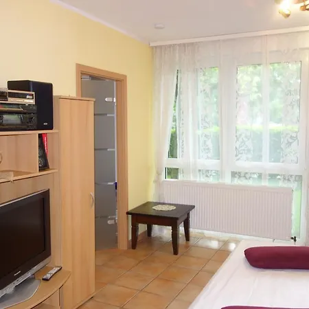 Tolstov-Hotels Big 2 Room Rossstrasse Apartment