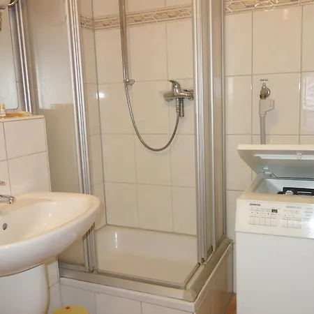 Apartment Tolstov-Hotels Big 2 Room Rossstrasse Apartment *