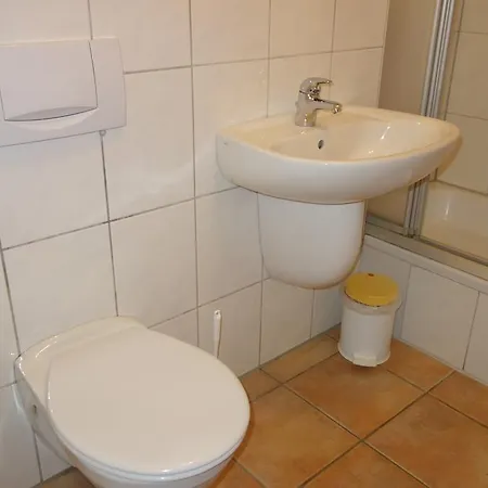 Tolstov-Hotels Big 2 Room Rossstrasse Apartment
